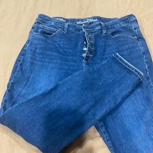 Universal thread jeans